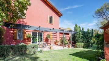 Esterni
