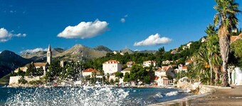 Courtyard Stay in Town