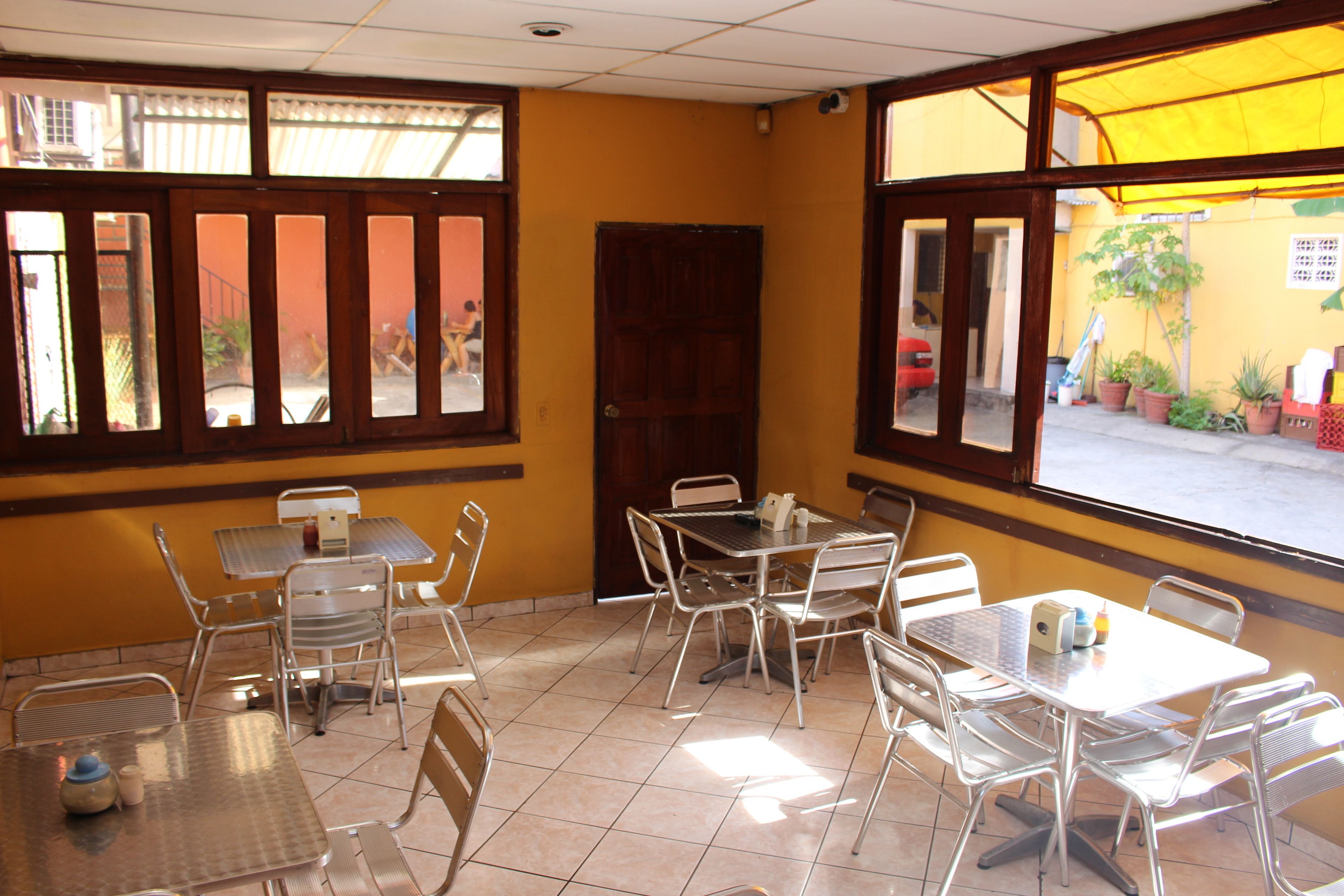 Photo - Hotel Pasadena II