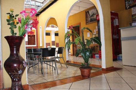 Coffee shop