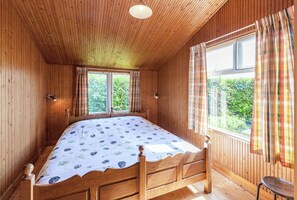 2 bedrooms, WiFi - Peaceful Holiday Home near Centre in Burgh Haamstede (Burgh Haamstede)