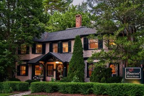 Exterior - Pinecrest Bed & Breakfast (Asheville)