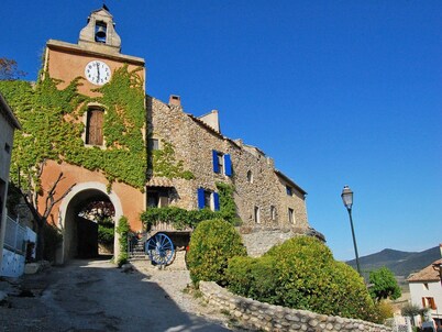 Holiday Home near Mont Ventoux Pool
