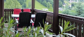 Base de ski confortable avec jardin