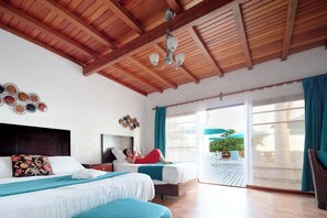 Chambre Deluxe, vue mer | 1 chambre, literie de qualité supérieure, couette en duvet d'oie