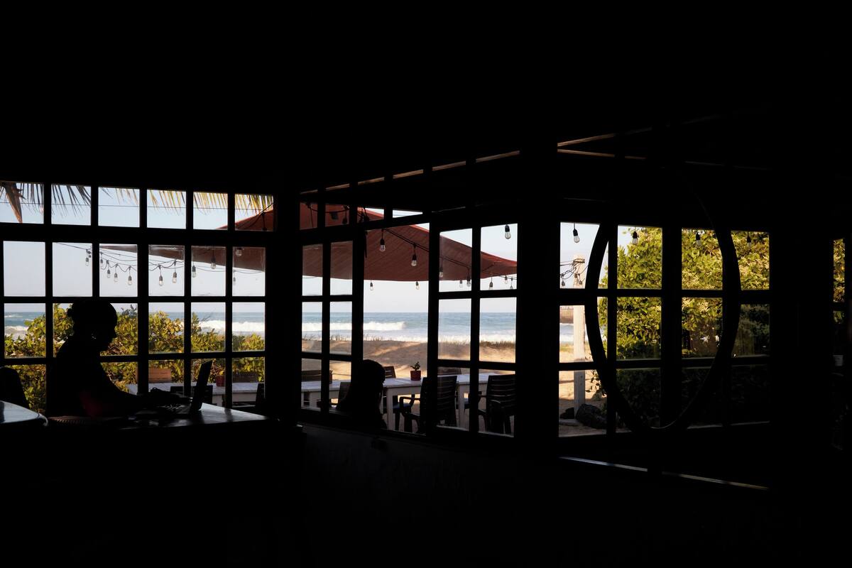 breakfast, lunch, dinner served; regional cuisine