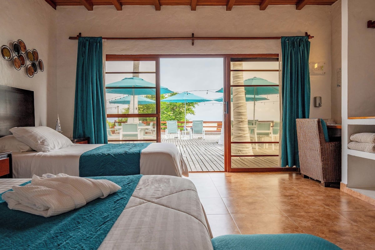 deluxe room, sea view | 1 bedroom, premium bedding, down duvets, pillow-top beds