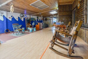 Siddeområde i lobbyen