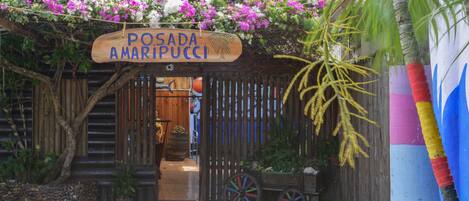 EntrĂ©e de lâhĂ©bergement