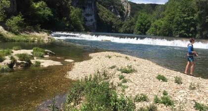 Villa paisible avec vue sur la vallée