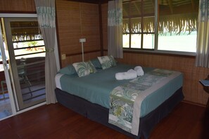 传统平房, 2 张大床, 海滩景观, 花园 (Auti - sleeps 4) | 1 多间卧室、高档床上用品、Select Comfort 床、特色装修