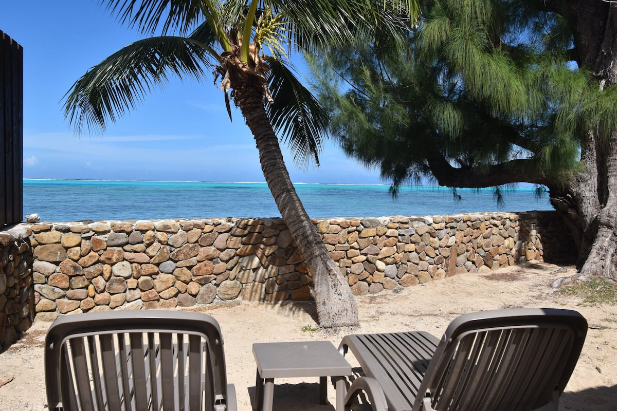 Bungalow, Blick auf die Lagune, am Strand (Aito) | Terrasse/Patio