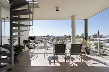 1 habitación, ropa de cama de alta calidad y muebles diferentes