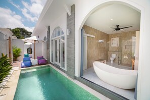 Outdoor pool - Dikubu Bali Villa and Suite (Kerobokan)