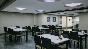 Gambar tidak terklasifikasi, 2 dari 46, tombol