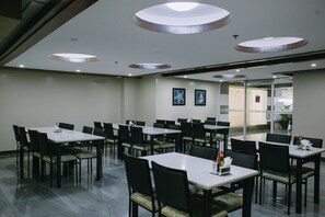 Daily local cuisine breakfast for a fee