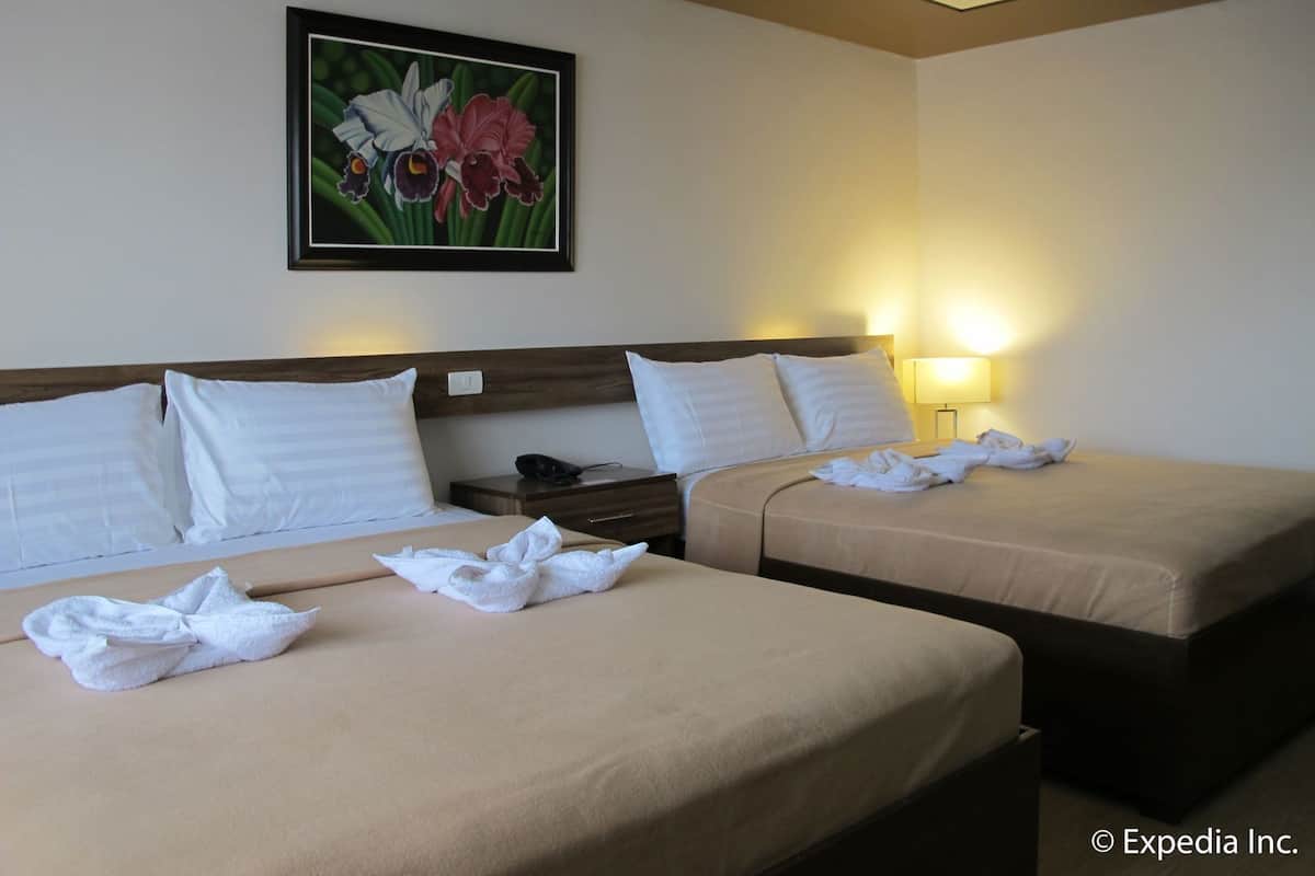 Schreibtisch, schallisolierte Zimmer, Bügeleisen/Bügelbrett