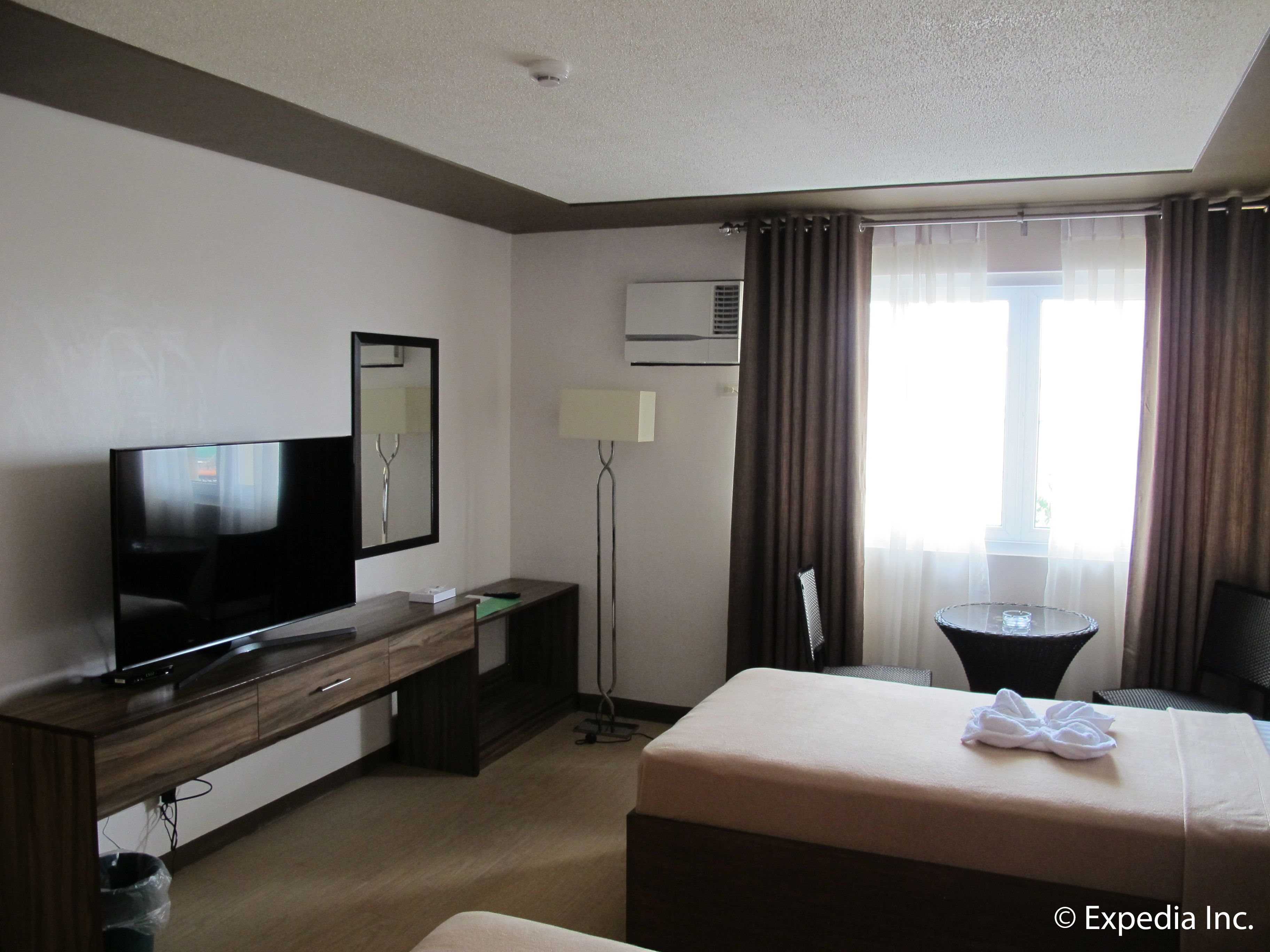 superior room | 1 bedroom, desk, soundproofing, iron/ironing board