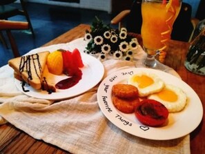 Breakfast area