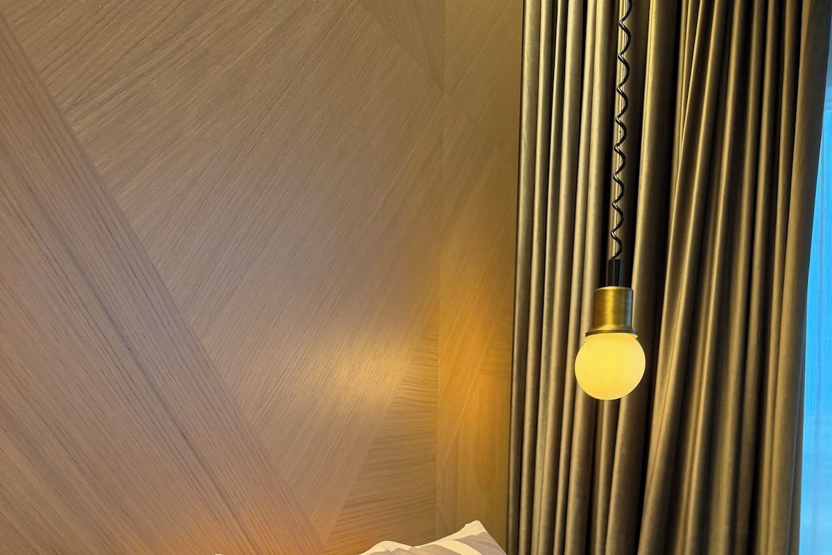 雙床房, 露台 | 房內夾萬、書桌、隔音、熨斗/熨衫板