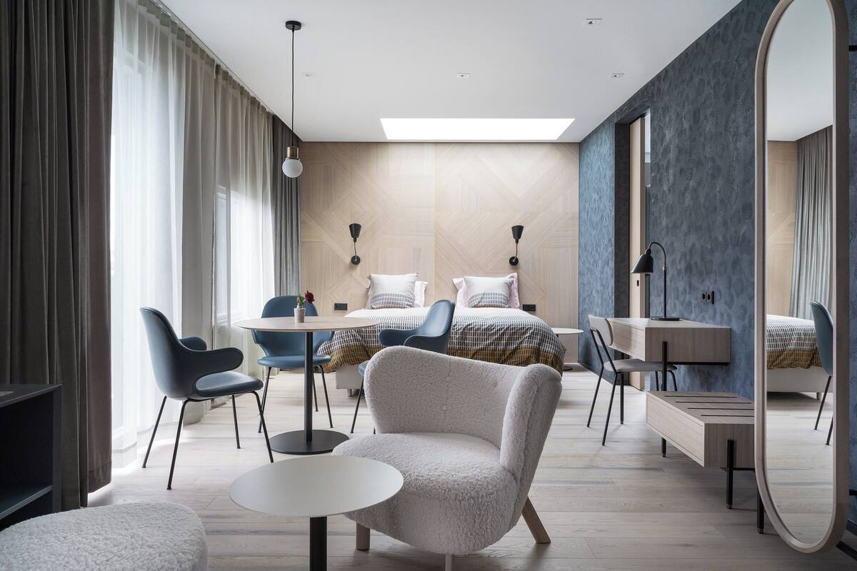 in-room safe, desk, soundproofing, iron/ironing board