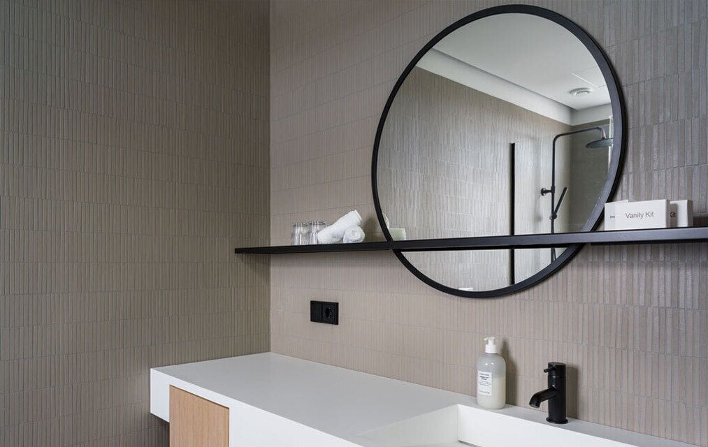 deluxe double room, balcony | bathroom | shower, free toiletries, hair dryer, towels