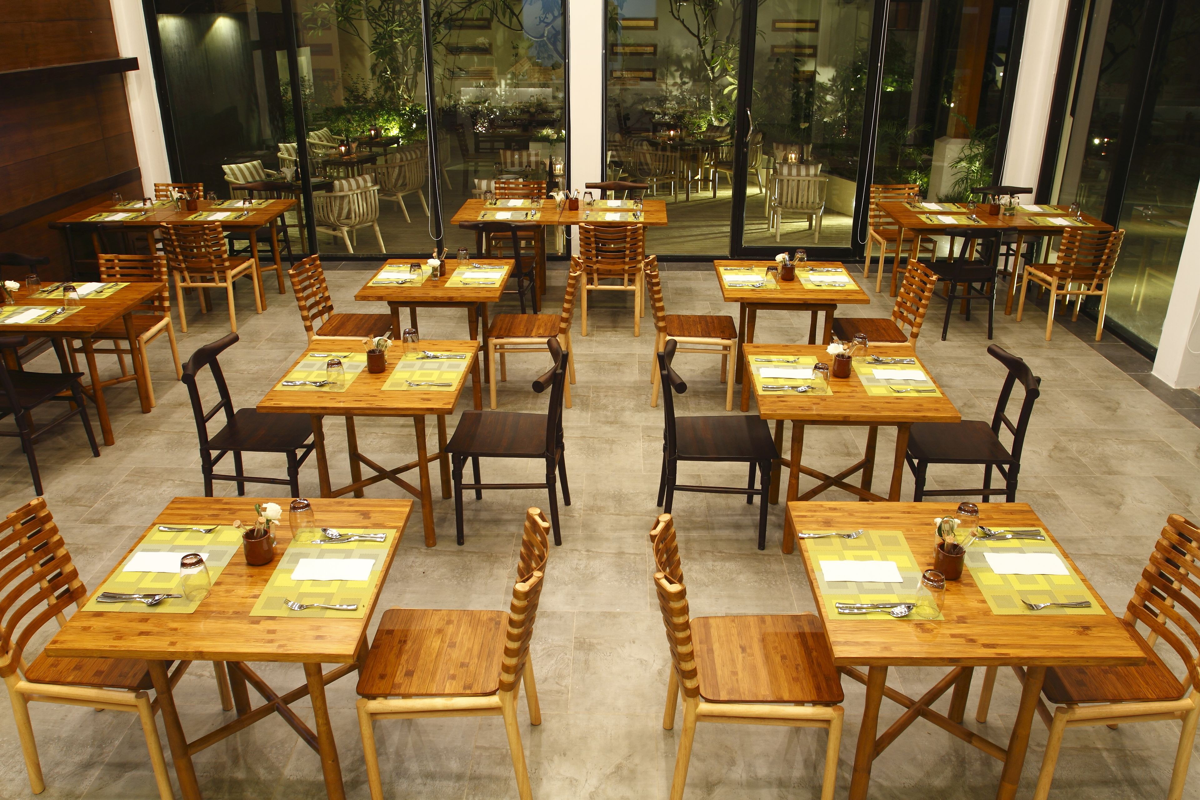 breakfast, lunch, dinner served; international cuisine, garden views