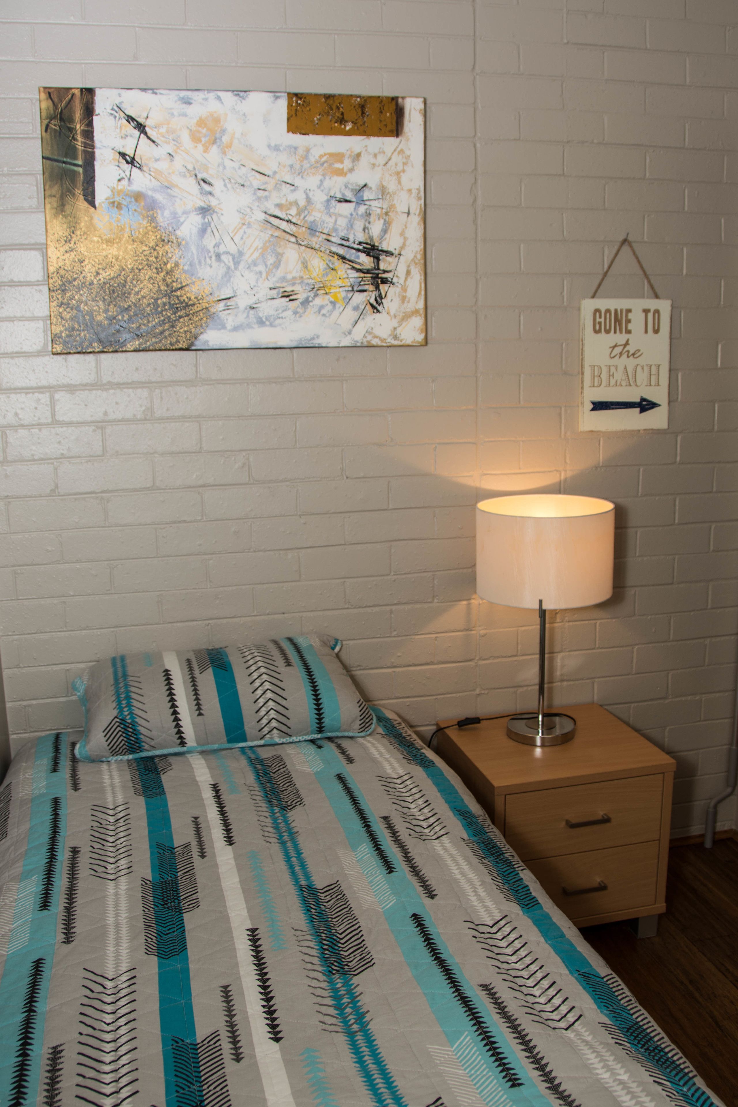 basic apartment, 3 bedrooms (apartment 9) | free wifi, bed sheets