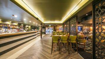 Lunch and dinner served, Modern European cuisine