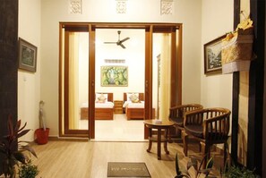 Kamar Deluks | Teras/patio