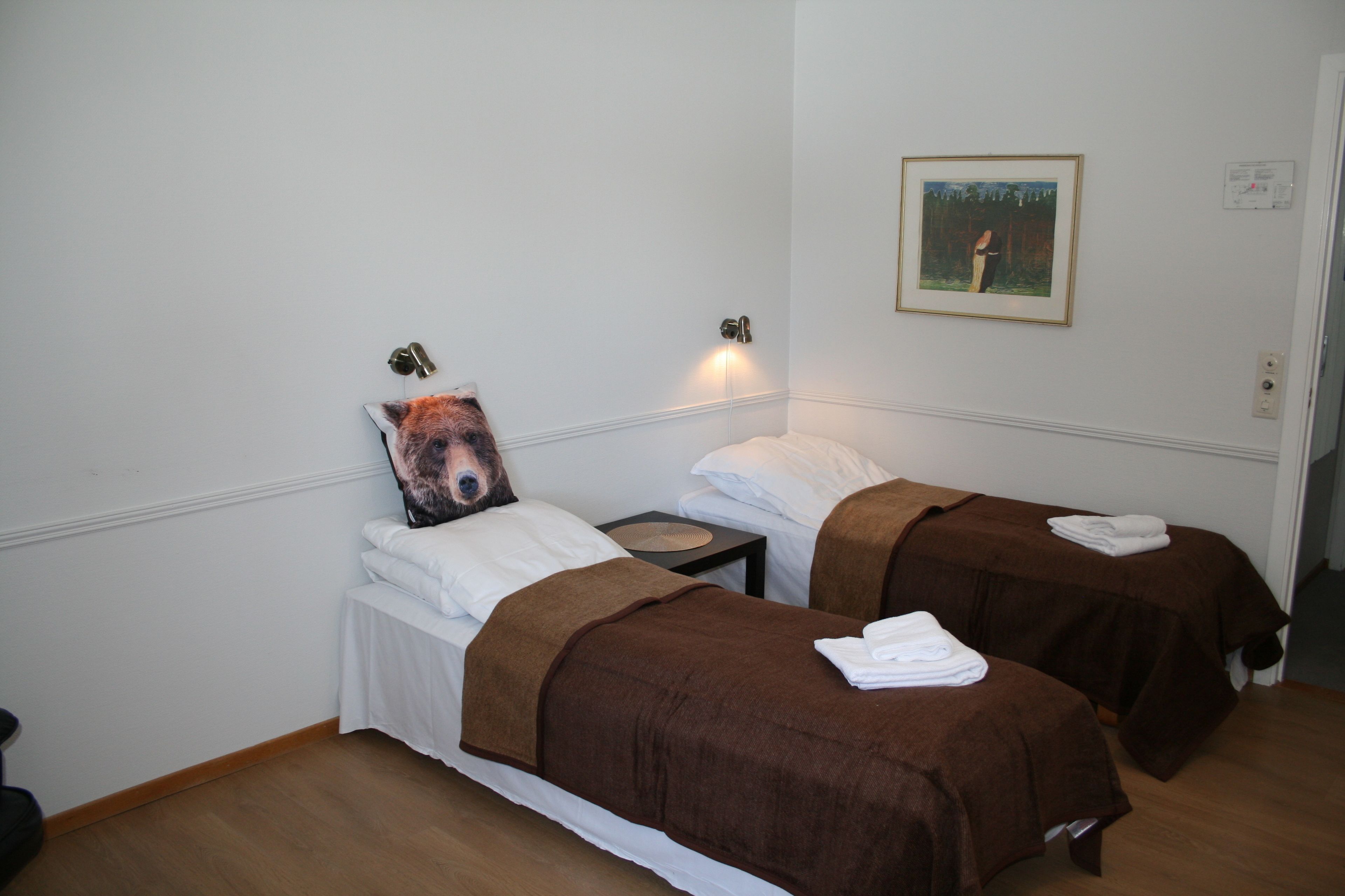 twin room | desk, rollaway beds, free wifi, bed sheets