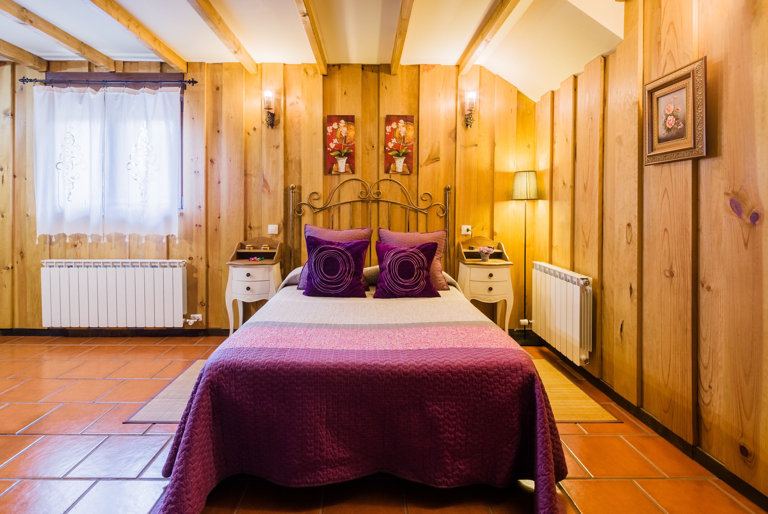 스탠다드 스튜디오, 산비탈