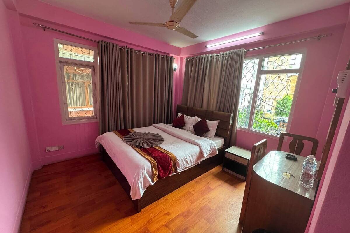 Standard Single Room, 1 Bedroom, Smoking, City View | In-room safe, desk, laptop workspace, WiFi (free)