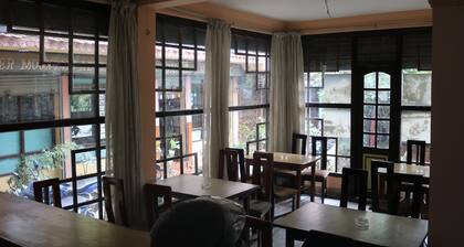 Om Tara Guest House