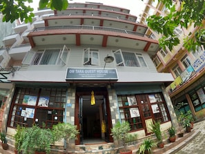Exterior - Om Tara Guest House (Kathmandu)