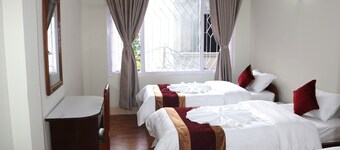 Om Tara Guest House
