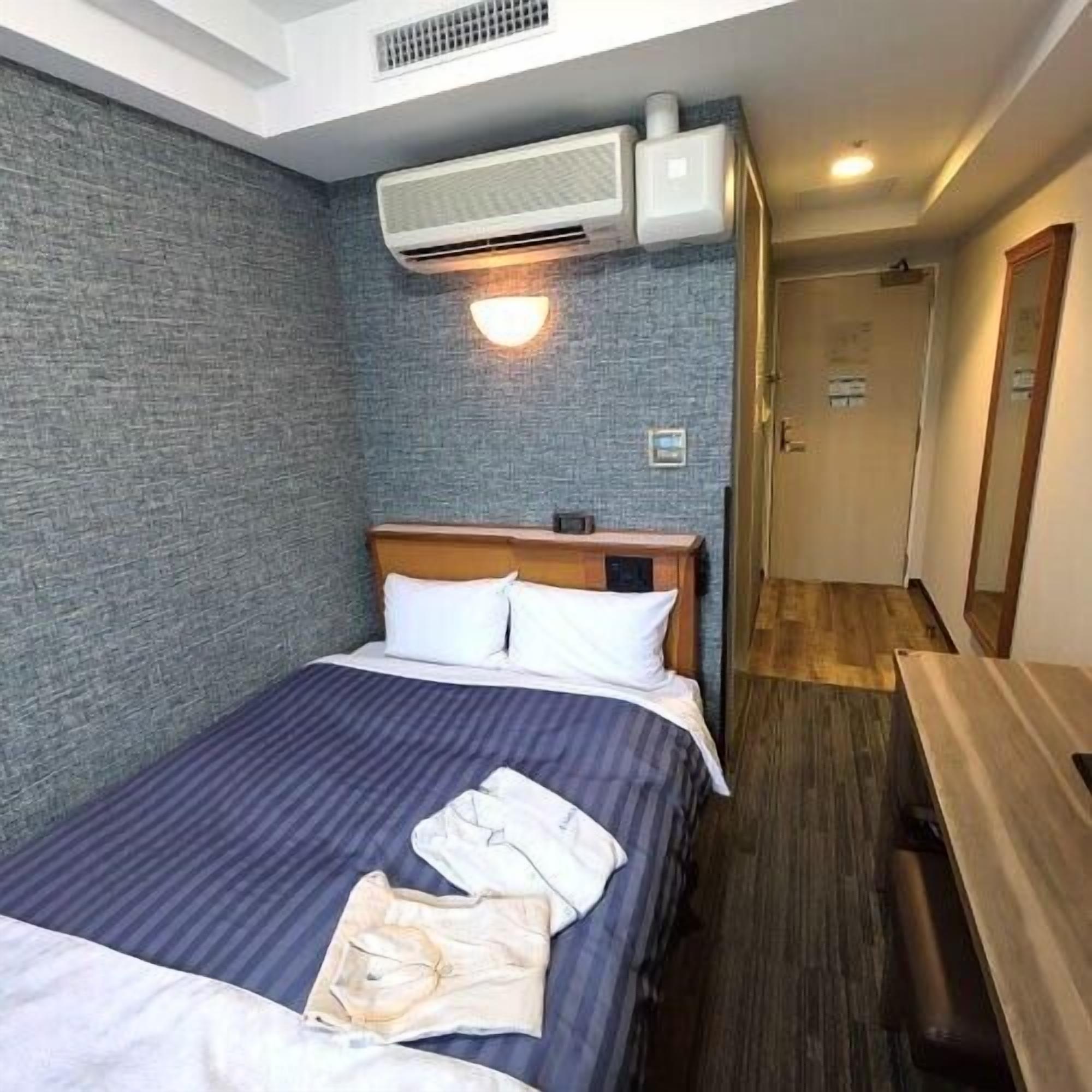 In-room safe, desk, free WiFi, bed sheets