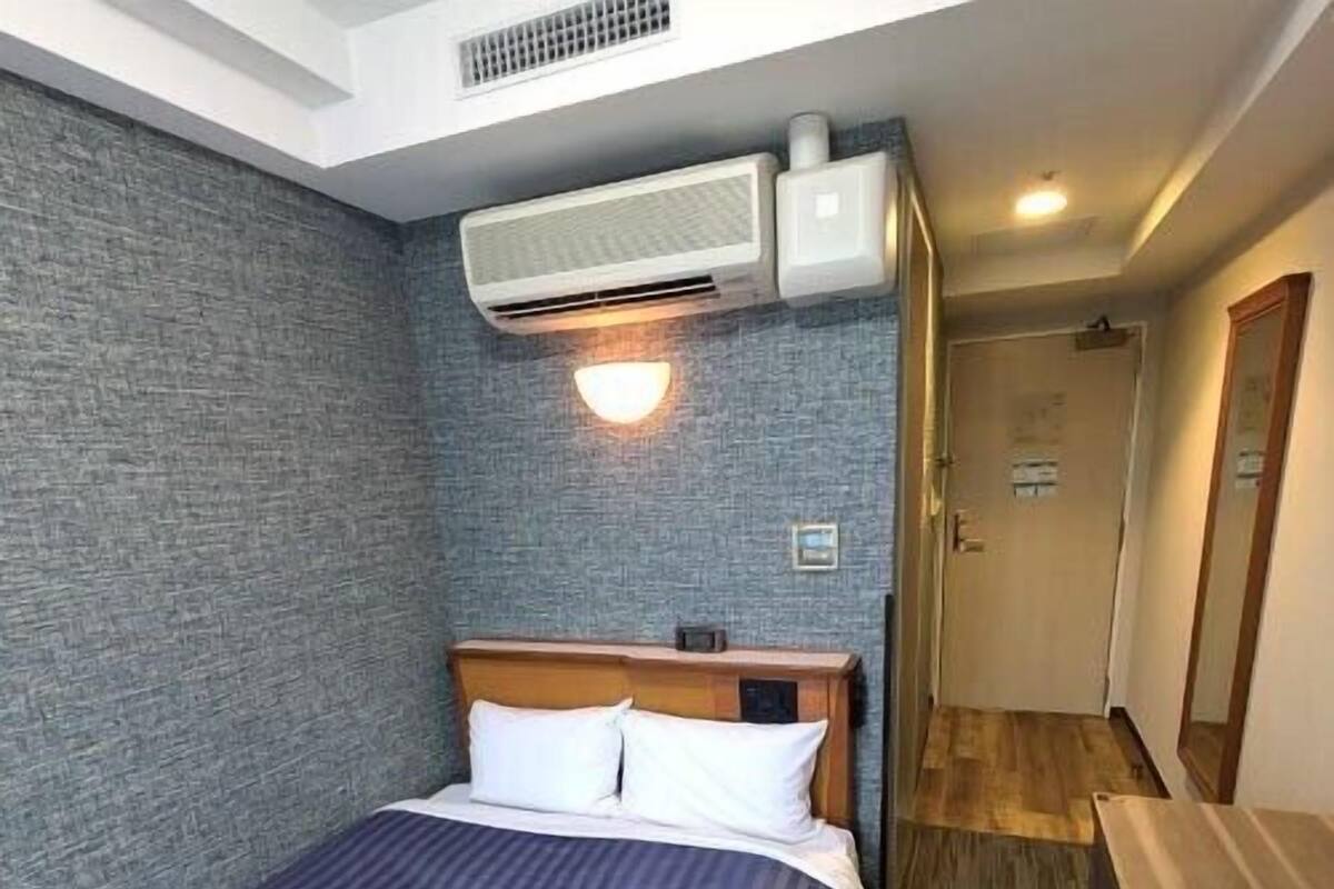 In-room safe, desk, free WiFi, bed sheets