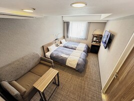 In-room safe, desk, free WiFi, bed sheets