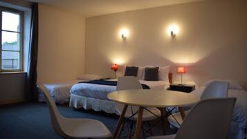 Family Quadruple Room, Multiple Beds | In-room safe, blackout drapes, soundproofing, free cribs/infant beds