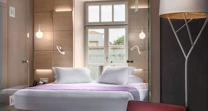 Hydrama Grand Hotel