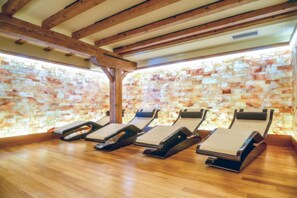 Couples treatment rooms, sauna, hot tub, steam room, body treatments - Hydrama Grand Hotel (Drama)