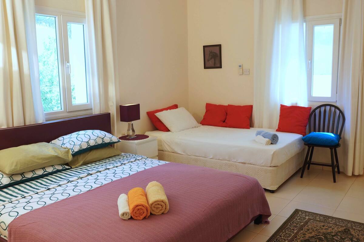 Triple Room | Laptop workspace, blackout curtains, free WiFi, wheelchair access