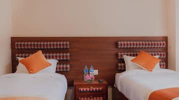 Ropa de cama de alta calidad, escritorio y wifi gratis