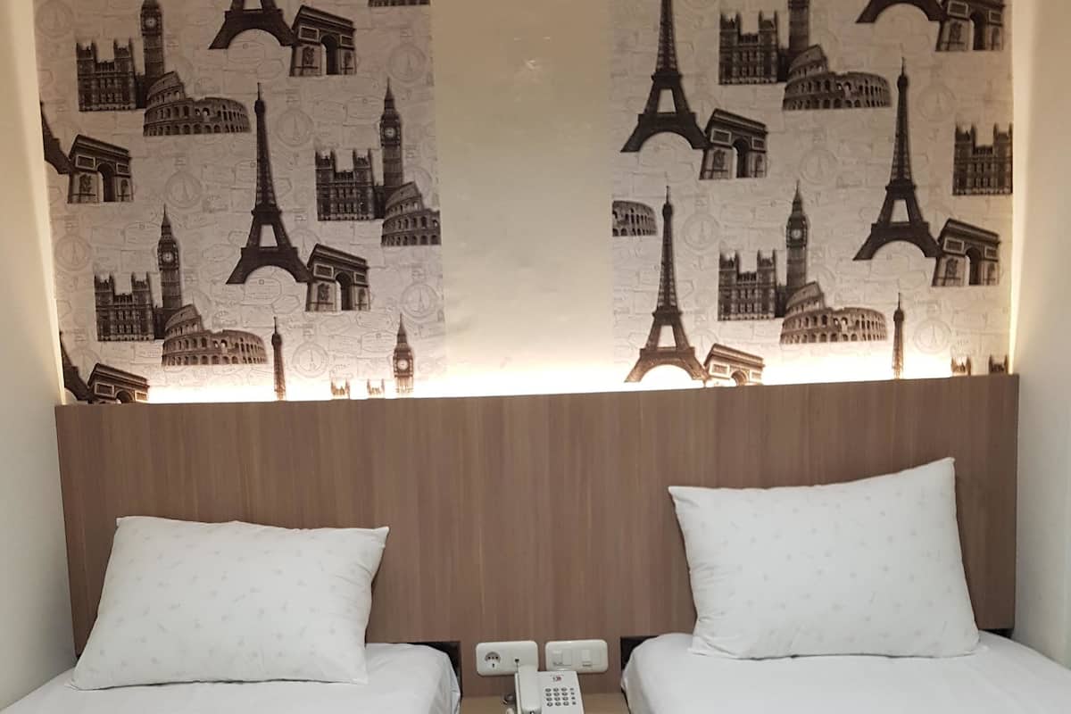 Standaard Twin kamer | Een bureau, gratis wifi