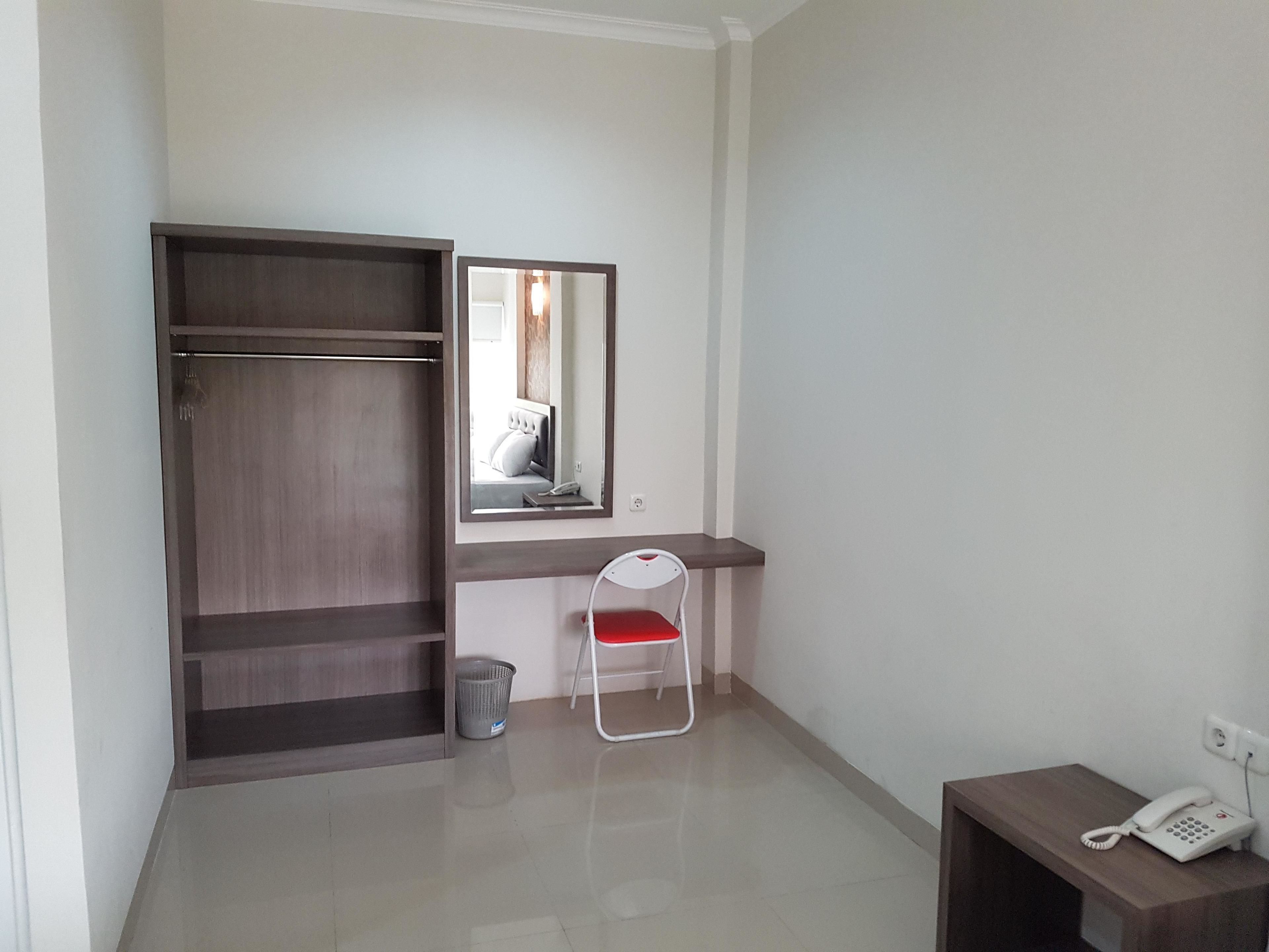 Photo - Ethan Hotel Kelapa Gading