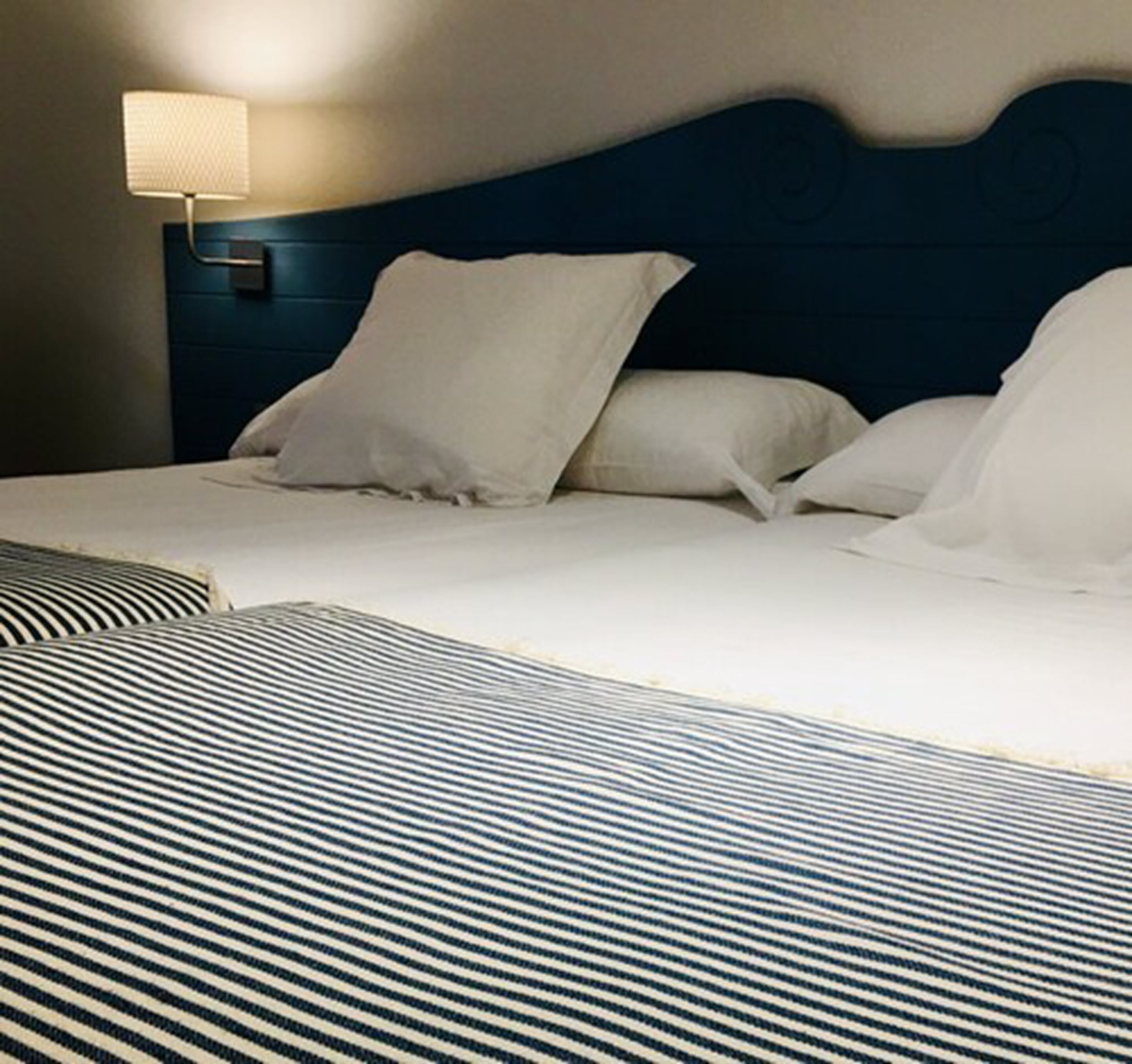 double room, 2 single beds | desk, blackout curtains, free wifi