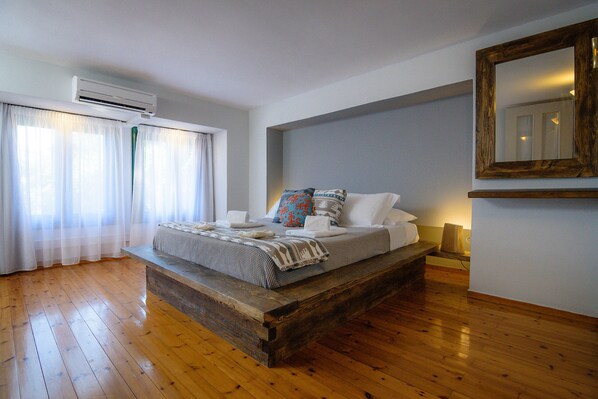 Design House, 2 Bedrooms