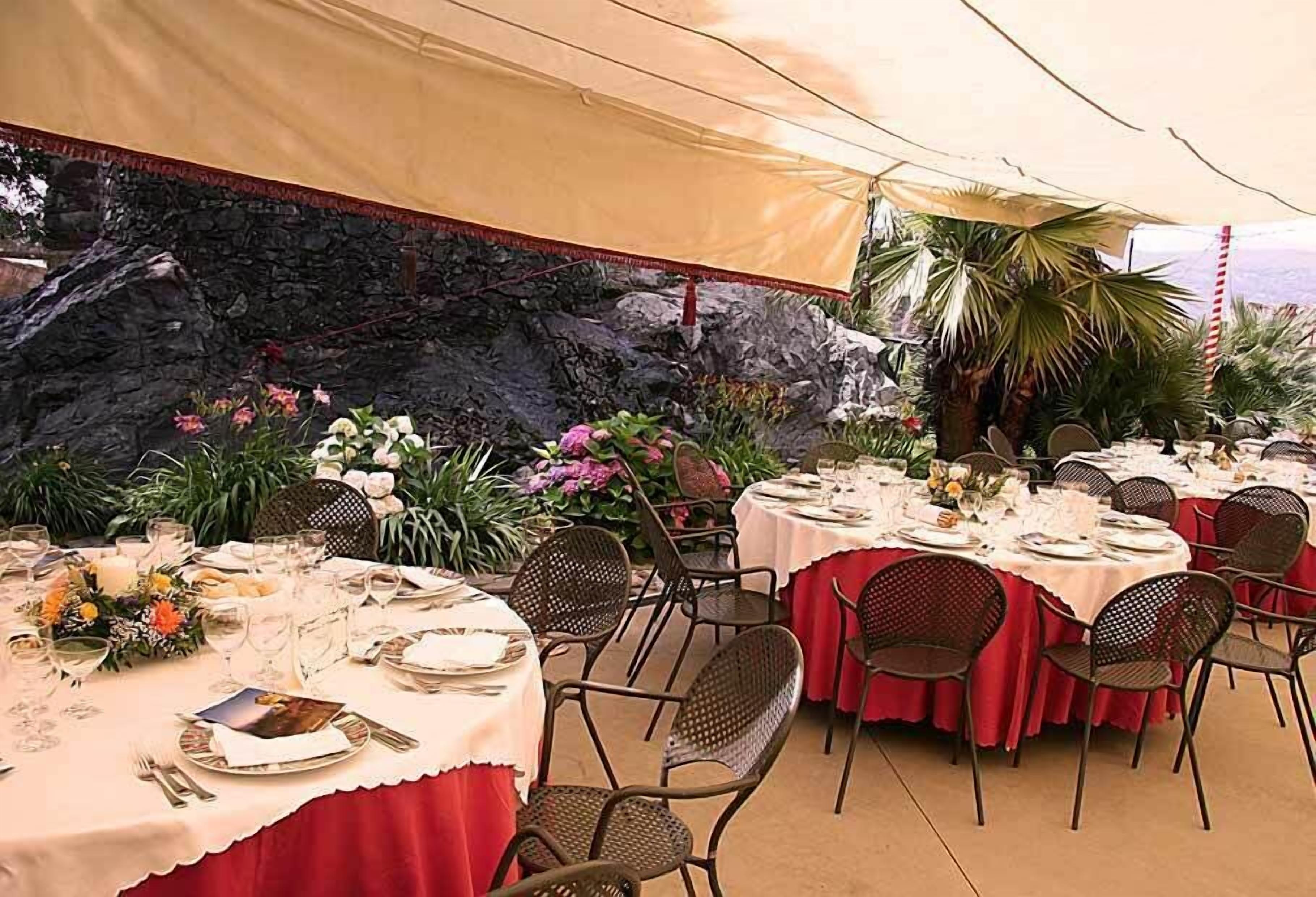 outdoor banquet area