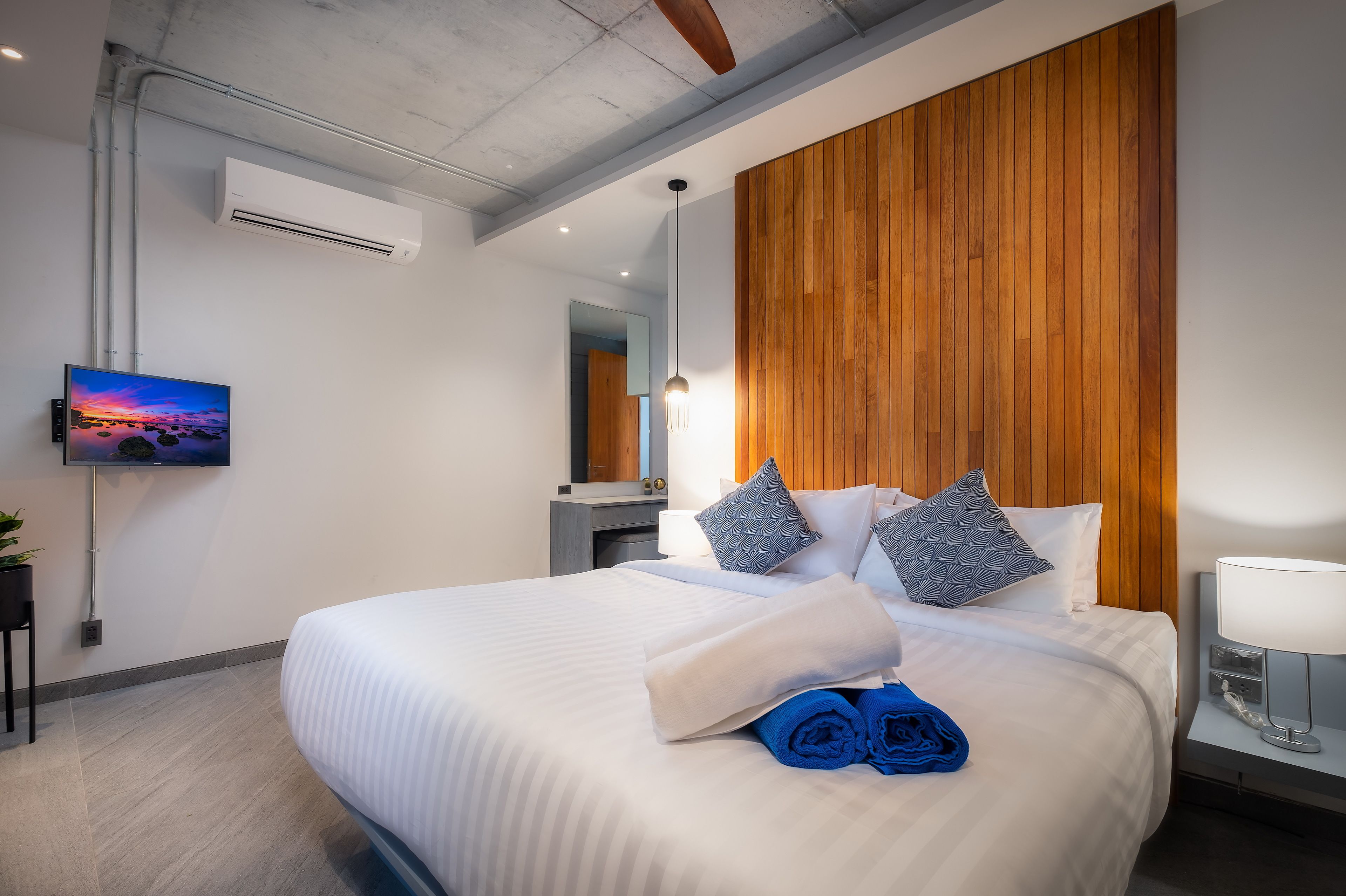 Villa Parichart - 4 Bedrooms Private Pool | ミニバー (無料)、セーフティボックス (室内)、デスク、遮光カーテン